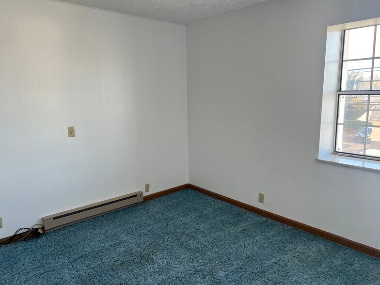 More Photos Of 1100 Murdoch Ave, Parkersburg Storefront Retail Residential For Sale