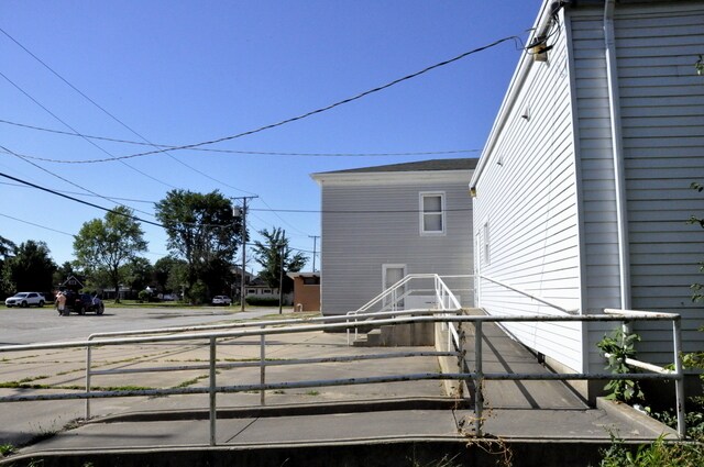 More Photos Of 208 N Park St, Streator Storefront Retail Residential For Sale