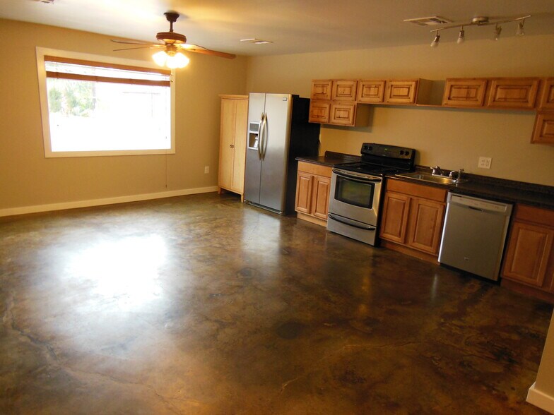 More Photos Of 1746 W Thomas Rd, Phoenix Multifamily For Sale