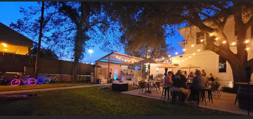 More Photos Of 312 N Central Ave, Cameron Restaurant For Sale