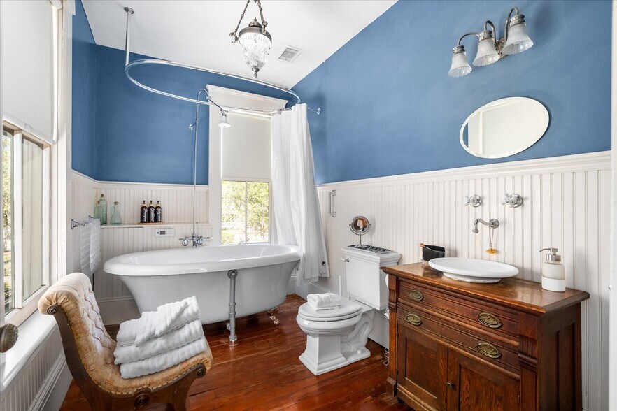 More Photos Of , Gainesville Hospitality For Sale