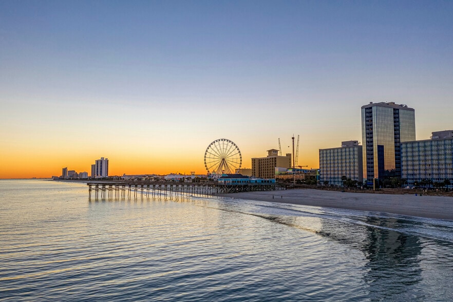 More Photos Of 806 S Ocean Blvd, Myrtle Beach Hotel For Sale