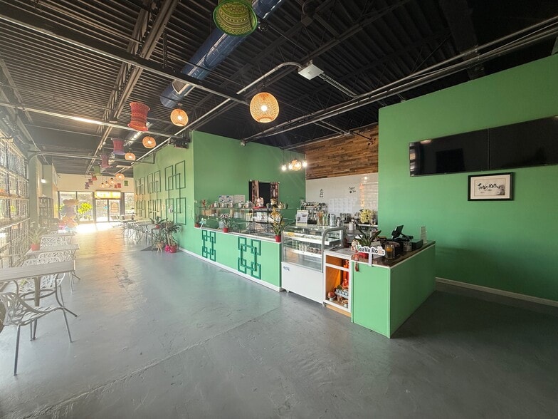 More Photos Of 802-812 N Easton Rd, Doylestown Storefront For Sale