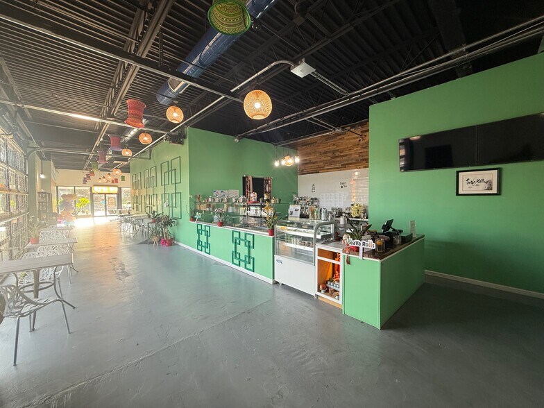 More Photos Of 802-812 N Easton Rd, Doylestown Storefront For Sale