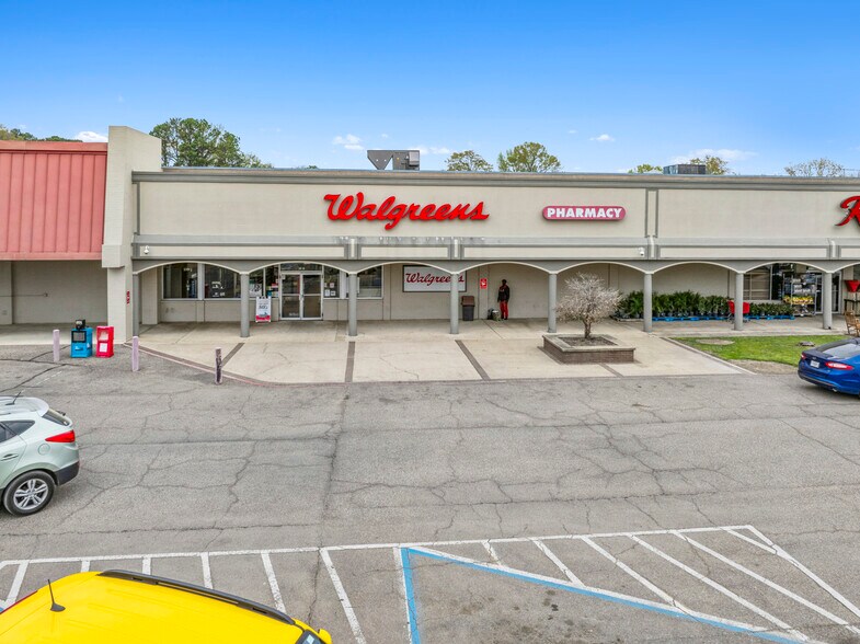 More Photos Of 201 Alabama St, Columbus Unknown For Lease