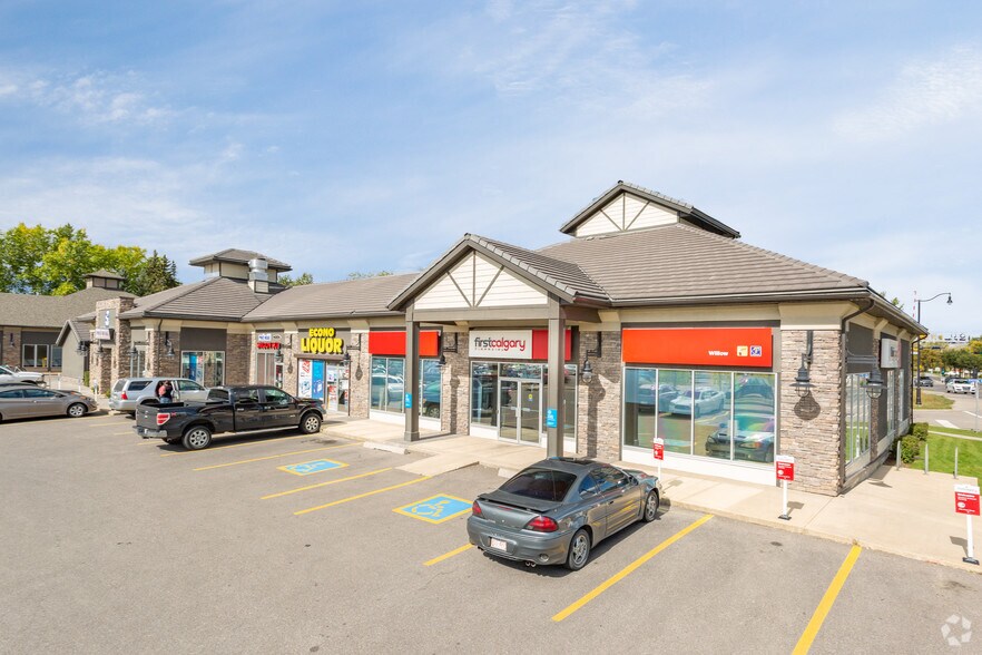 More Photos Of 71 Riverside Dr, Okotoks Storefront For Lease