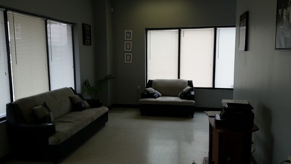 More Photos Of 4582 Cumberland Rd, Fayetteville Freestanding For Lease