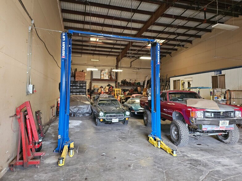 More Photos Of 96-1276-1276 Waihona St, Pearl City Warehouse For Lease