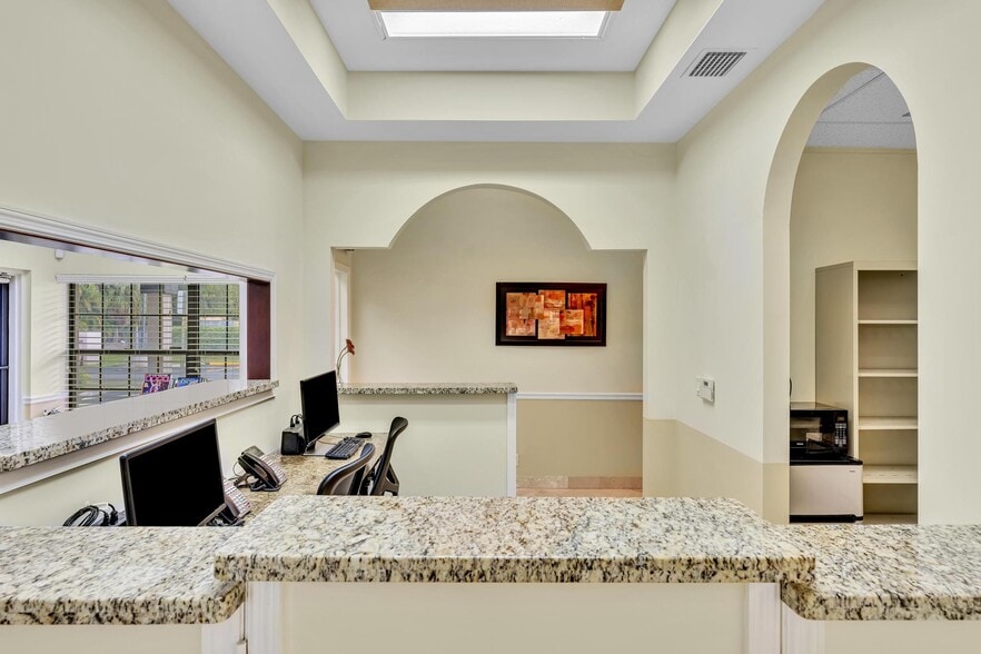 More Photos Of 5341 W Atlantic Ave, Delray Beach Medical For Sale
