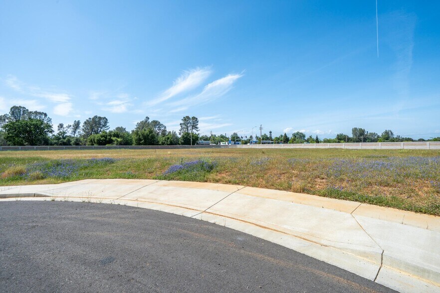 More Photos Of Airport Rd @ Rancho Rd, Redding Land For Sale