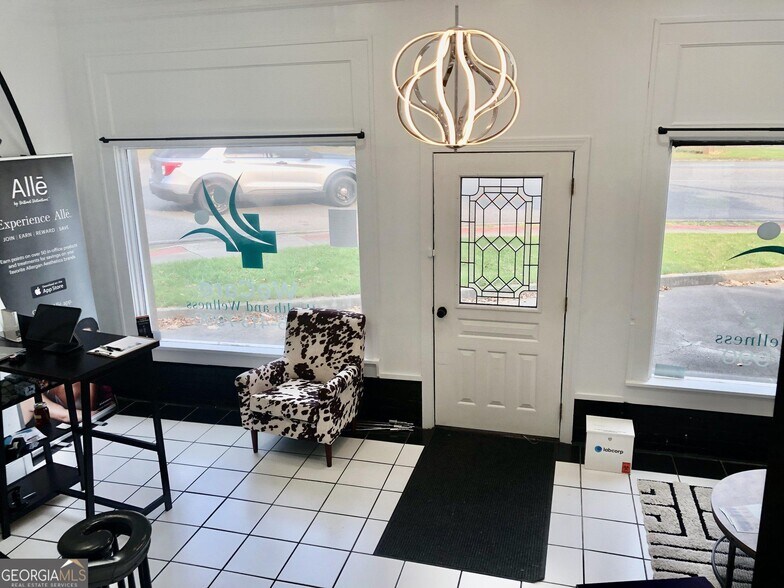 More Photos Of 219 E 6th St Sw, Rome Medical For Lease