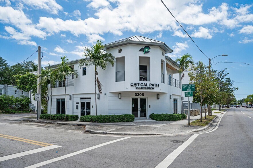 More Photos Of 3305 SW 37th Ave, Miami Office For Sale
