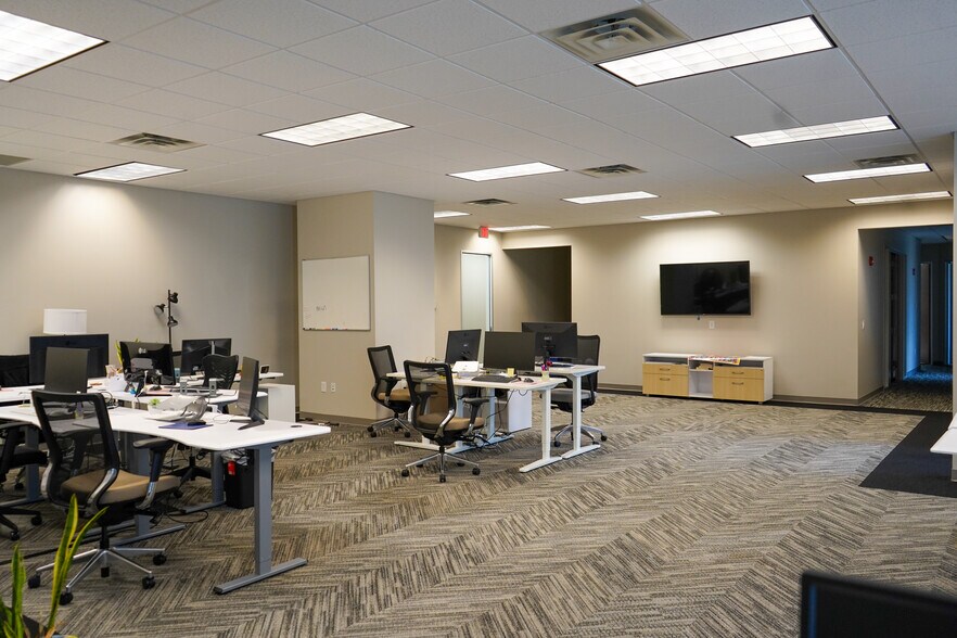 More Photos Of 11550 Common Oaks Dr, Raleigh Medical For Lease