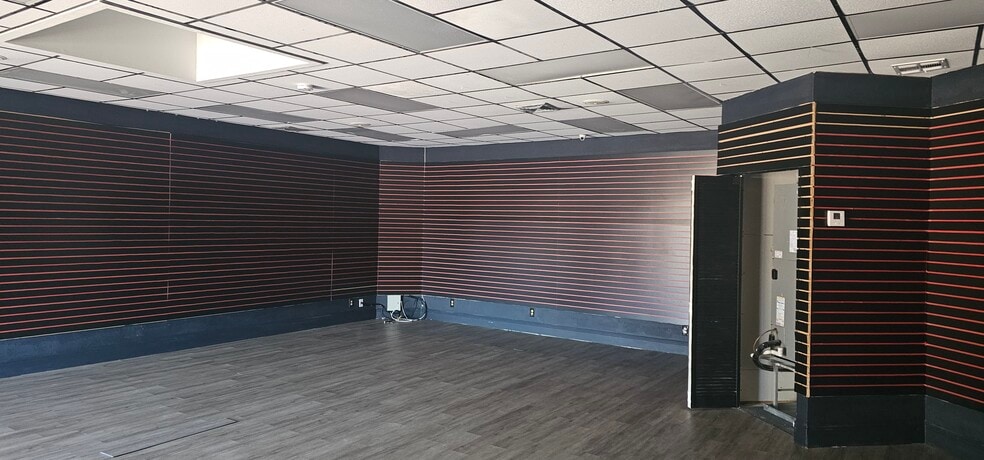 More Photos Of 888 East Coast Ave, Lantana Freestanding For Sale