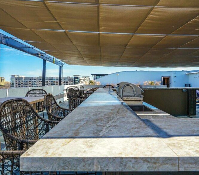 More Photos Of 127 E Riverside Dr, Austin Apartments For Lease