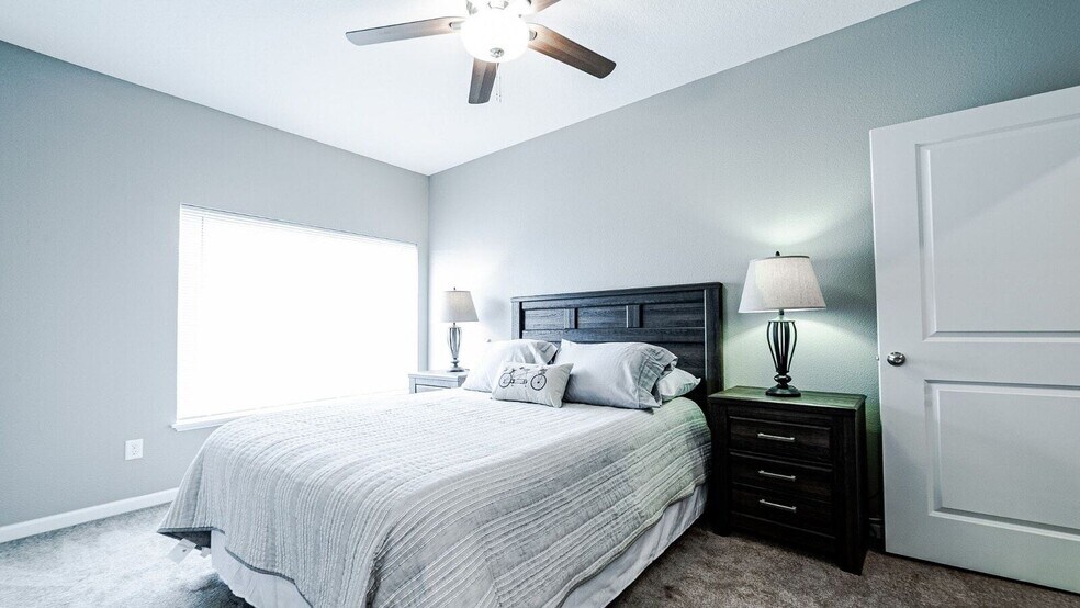 More Photos Of 1081 SW Fourth St, Forest Lake Apartments For Lease