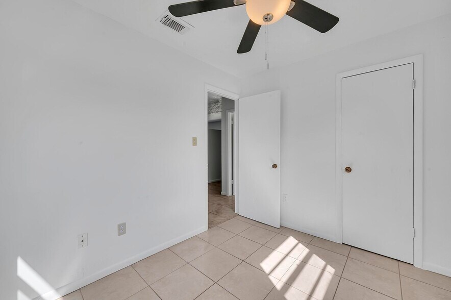 More Photos Of 1702 Avenue L, Fort Pierce Apartments For Sale