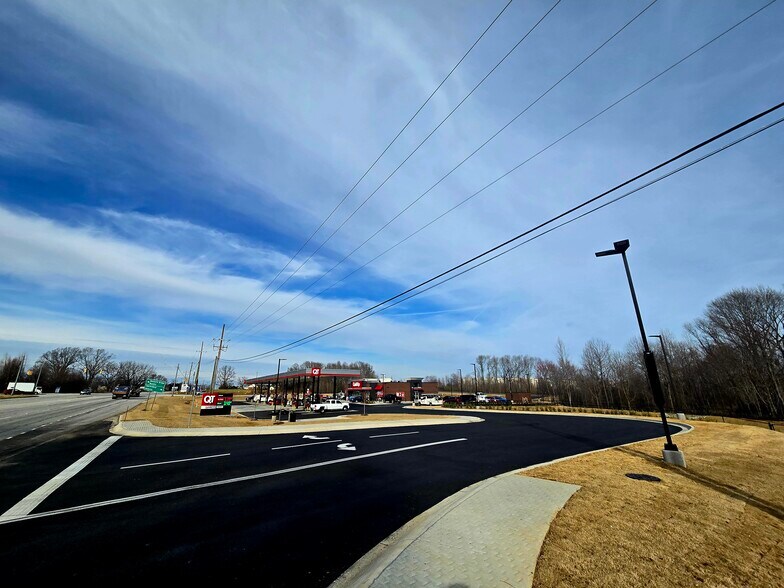 More Photos Of 8283 Reidville Rd, Greer Land For Sale