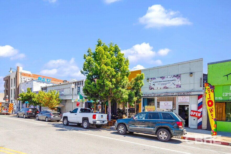 More Photos Of , Los Angeles General Retail For Sale