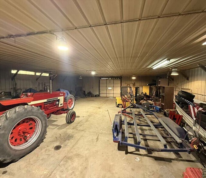 More Photos Of 8255 McHenry St, Burlington Manufacturing For Sale