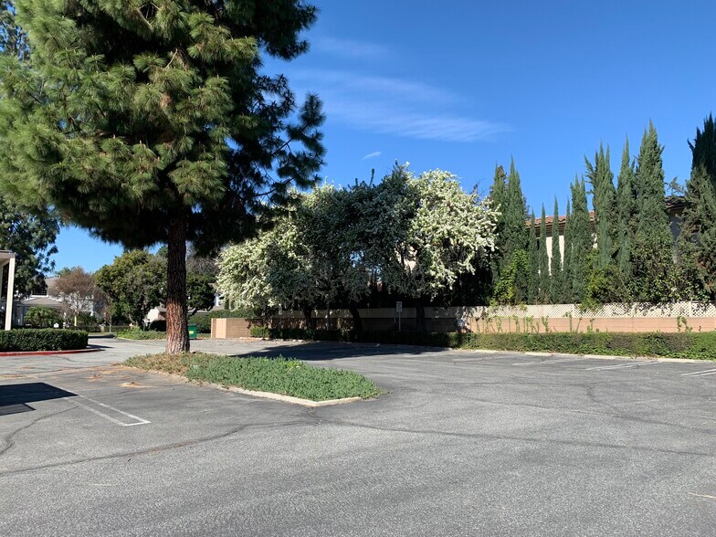 More Photos Of 41 E Live Oak Ave, Arcadia Storefront Retail Office For Sale