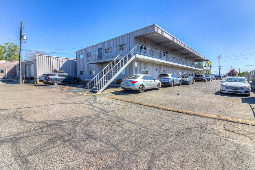 More Photos Of 2201 E Edison Rd, Sunnyside Office For Sale