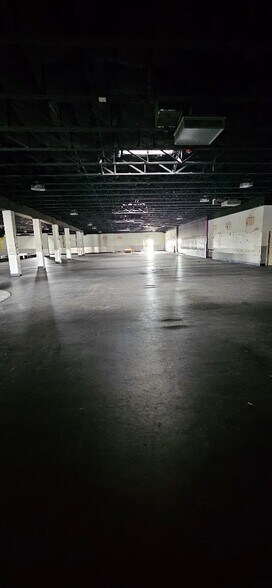 More Photos Of 5000 Montana Ave, El Paso Unknown For Lease