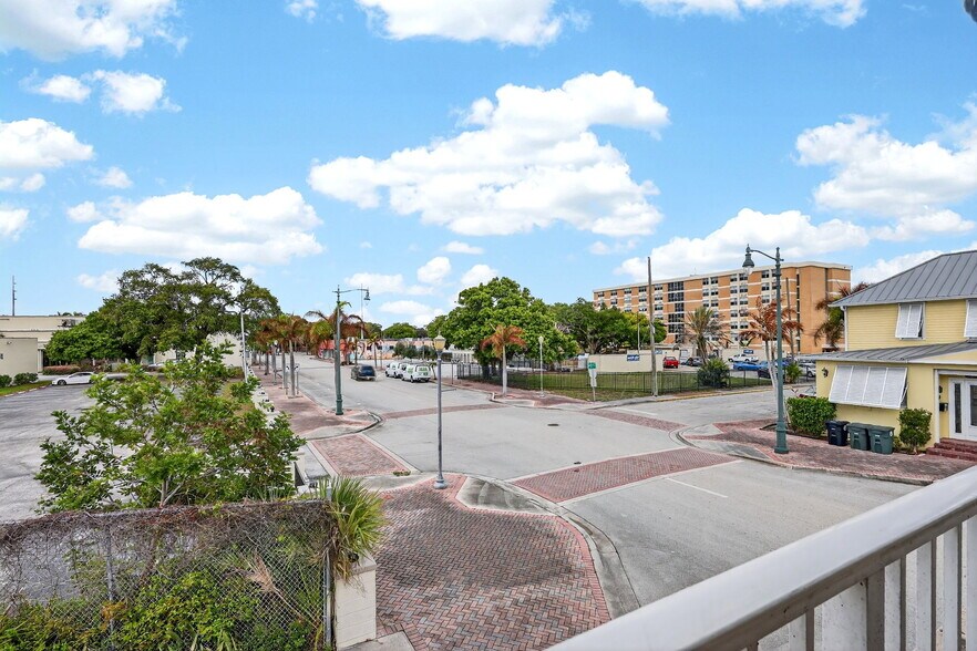 More Photos Of 129 N 5th St, Fort Pierce Storefront Retail Residential For Lease