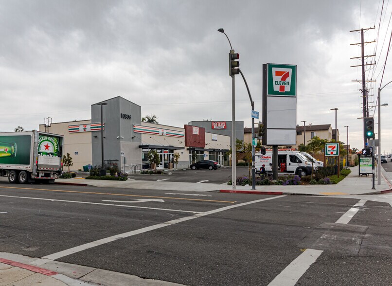 More Photos Of 10714 S Western Ave, Los Angeles Unknown For Lease
