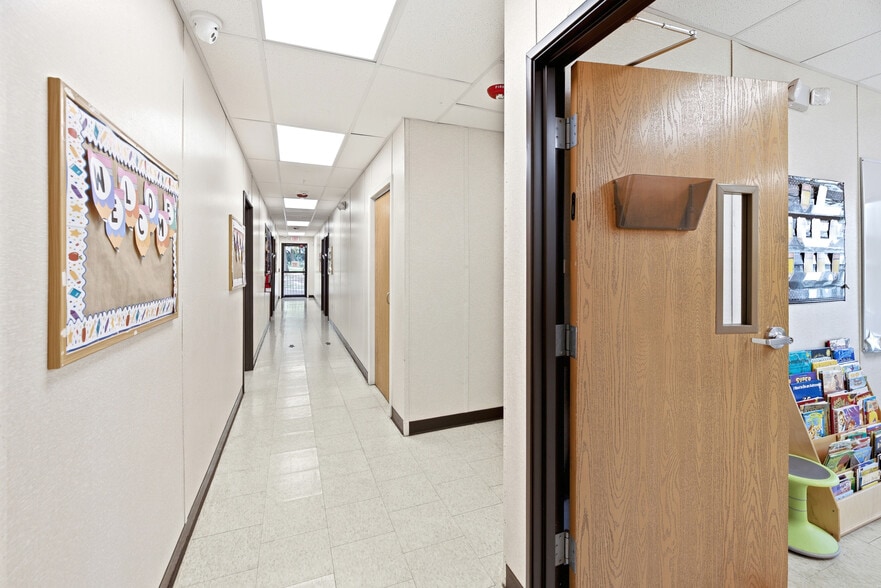 More Photos Of 6837 Lakeville Rd, Orlando Religious Facility For Sale