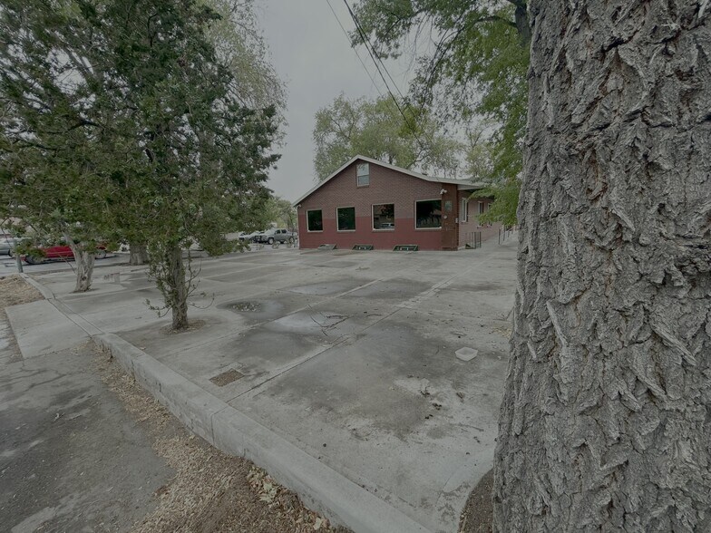 More Photos Of 404 S Pratt Ave, Carson City Office For Sale