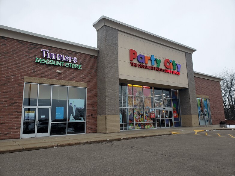 More Photos Of 3165 Alpine Ave, Grand Rapids Storefront For Lease