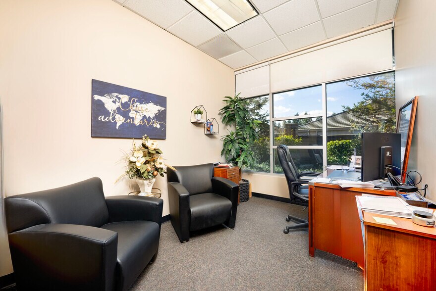 More Photos Of 951 Reserve Dr, Roseville Medical For Lease