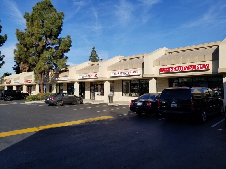 More Photos Of 3253-3255 E South St, Long Beach Storefront Retail Office For Lease