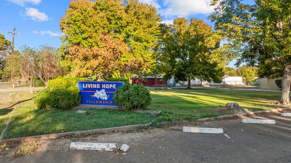 More Photos Of 355 Panama Ave, Chico Flex For Sale