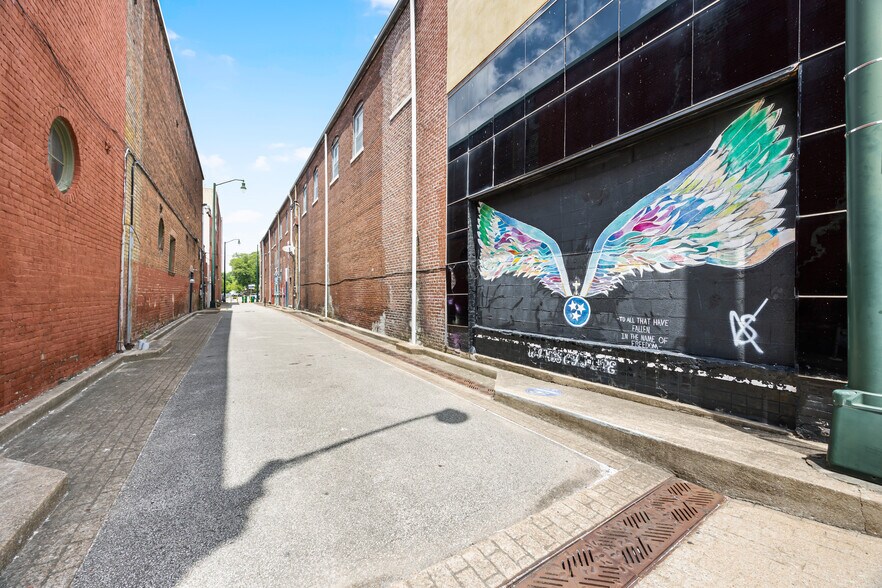 More Photos Of 109 E Lafayette St, Jackson Office Residential For Lease