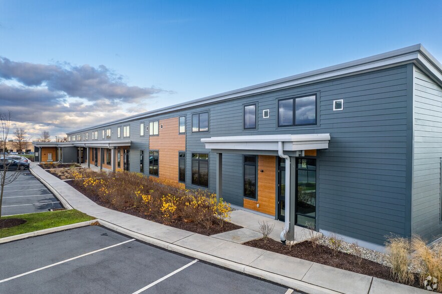 More Photos Of 4250 Independence Dr, Schnecksville Office For Lease