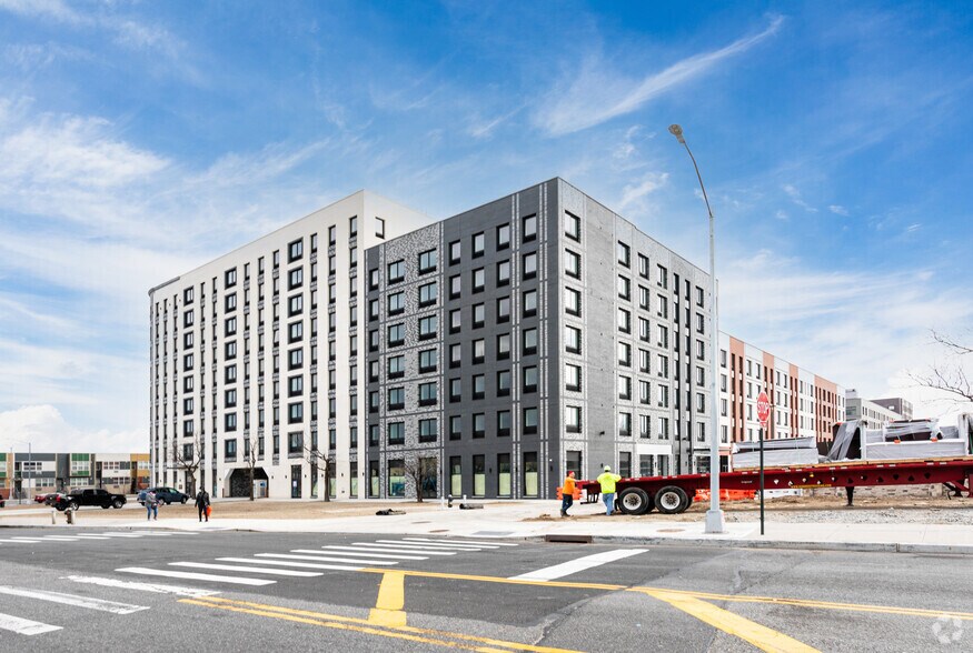 Primary Photo Of 881 Erskine St, Brooklyn Apartments For Lease