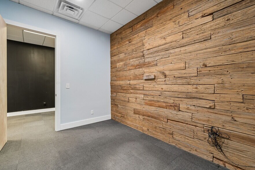More Photos Of 2801-2805 Dr Martin Luther King Jr St N, Saint Petersburg Storefront Retail Office For Lease