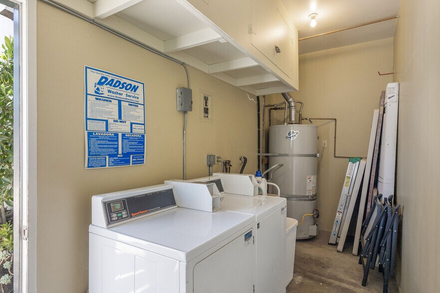 More Photos Of 1817 Euclid St, Santa Monica Apartments For Sale