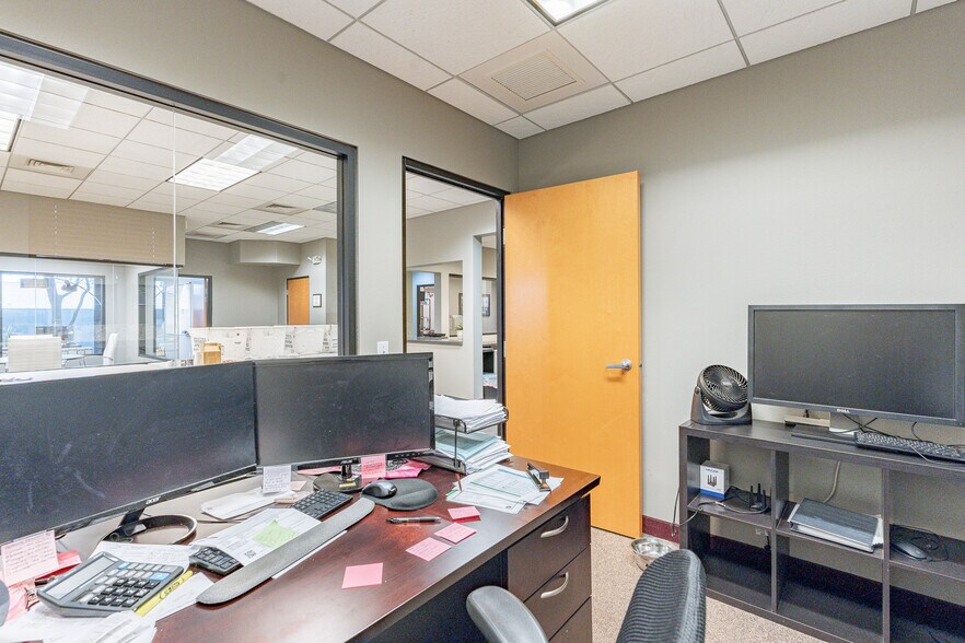 More Photos Of 1702 E McNair Dr, Tempe Office Residential For Lease