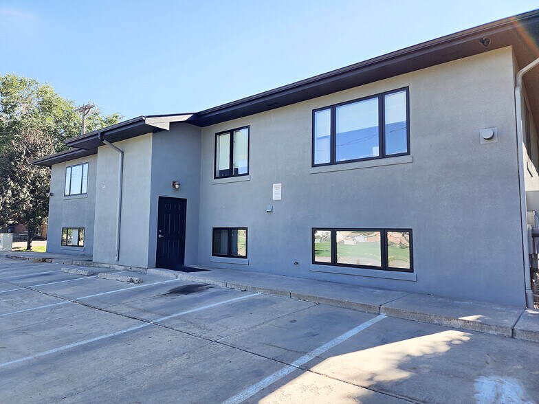 More Photos Of 42 Garden Ctr, Broomfield Office For Lease