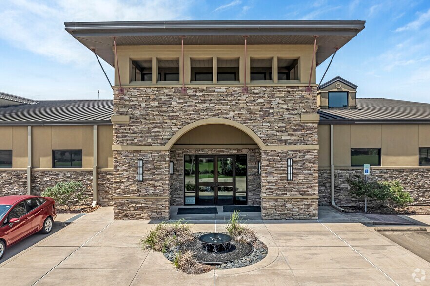 More Photos Of 2990 Holmes Rd, Houston Warehouse For Lease