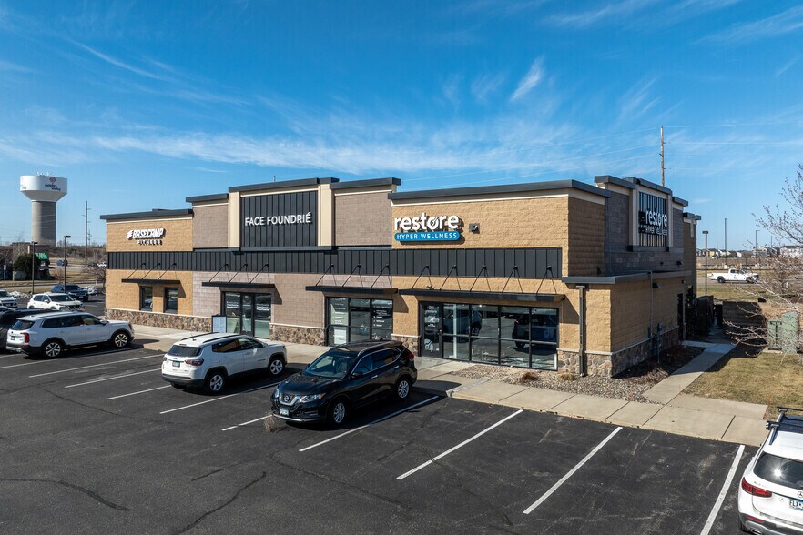 More Photos Of 15662 Pilot Knob Rd, Apple Valley Restaurant For Lease