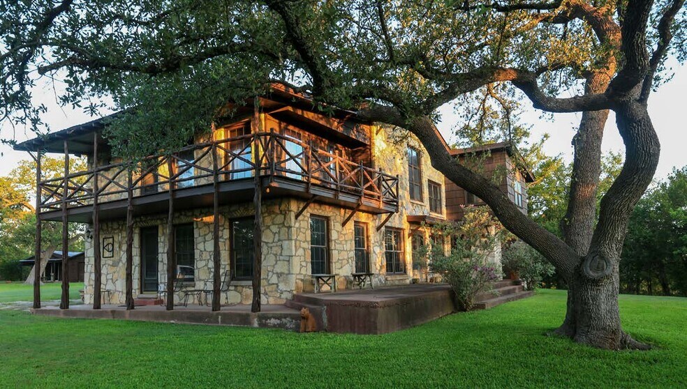 More Photos Of half-Diamond 'D' Ranch, Killeen Land For Sale