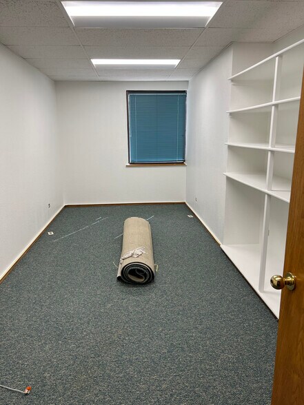More Photos Of 8420 S Continental Divide Rd, Littleton Light Manufacturing For Lease