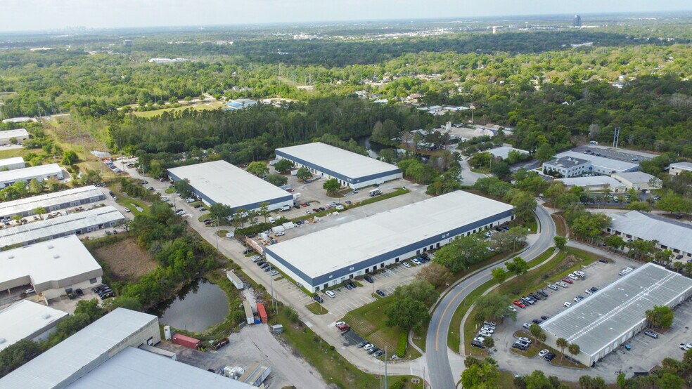 More Photos Of 975 Florida Central Pky, Longwood Unknown For Lease