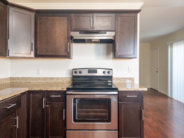 More Photos Of 801 Meadowsweet, Corte Madera Apartments For Sale