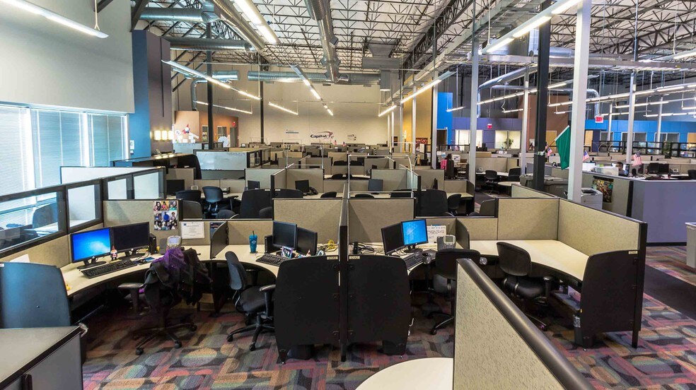 More Photos Of 11603 Crosswinds Way, San Antonio Flex For Lease