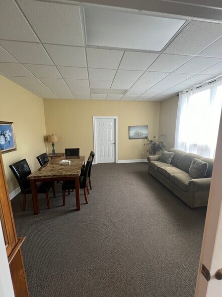 More Photos Of 209 Entrepreneur Dr, Saint Charles Funeral Home For Lease